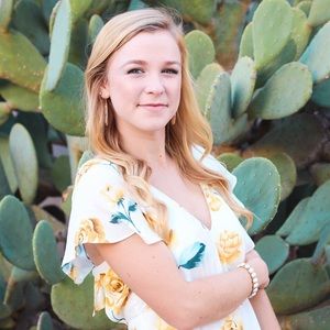 Meet your Posher, Sara